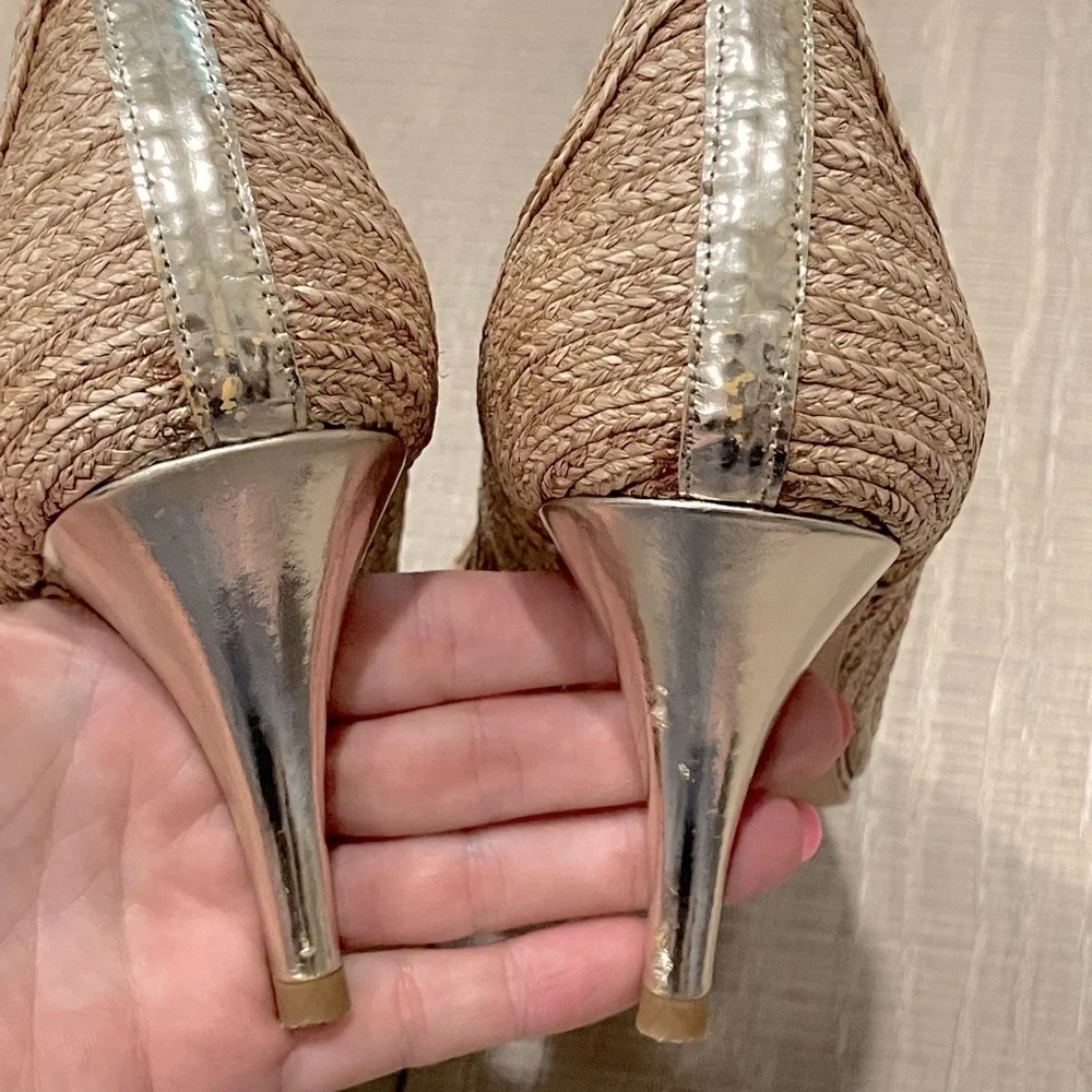 Donald Pliner Coastal Weave Woven Heels w/Gold Accent Nautical (8.5)